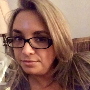 Meet your Posher, Eileen